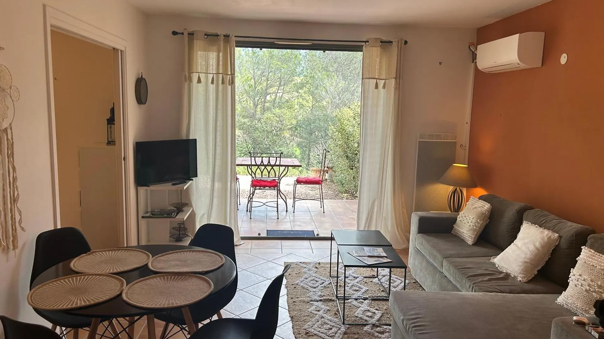 Appartement Golf De Saumane 2 Chambres 2 A 4 Personnes